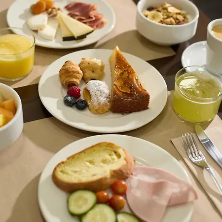 Hotel 1881 Rosellon 4*
